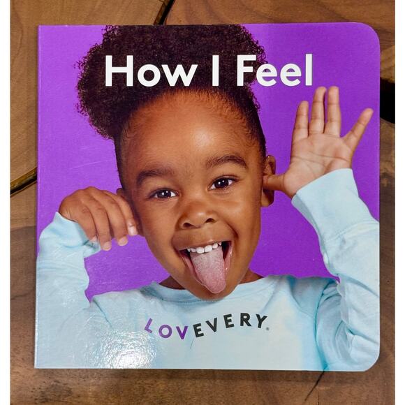 Lovevery 'How I Feel' Boardbook from The Explorer Play Kit  9/10 mons - NEW📘💜 - Picture 1 of 3